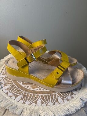 PATRIZIA by SPRING STEP Women's Sandals Wedge Platform Yellow Gold Velcro 41